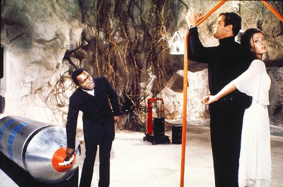 James Bond: Žiť a nechať zomrieť (Live and Let Die), 1973 - fotogaléria