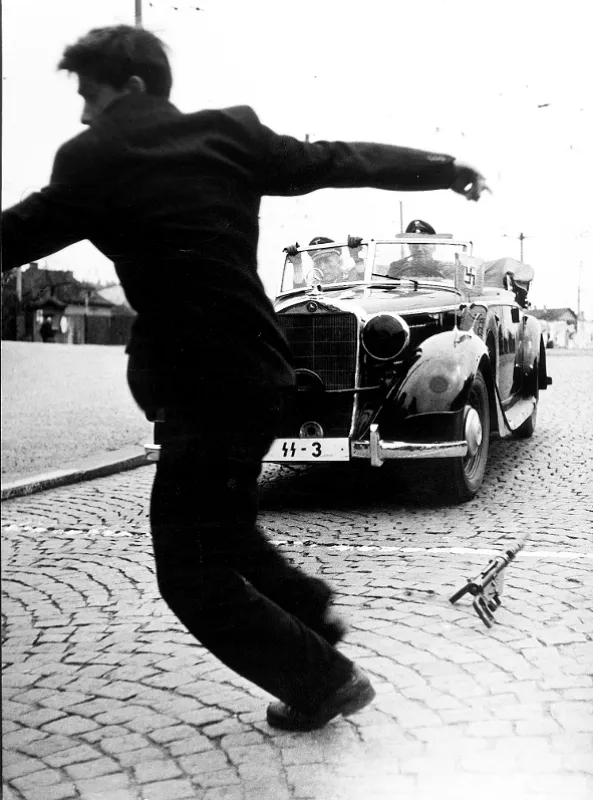 Atentát, 1964 - fotogaléria