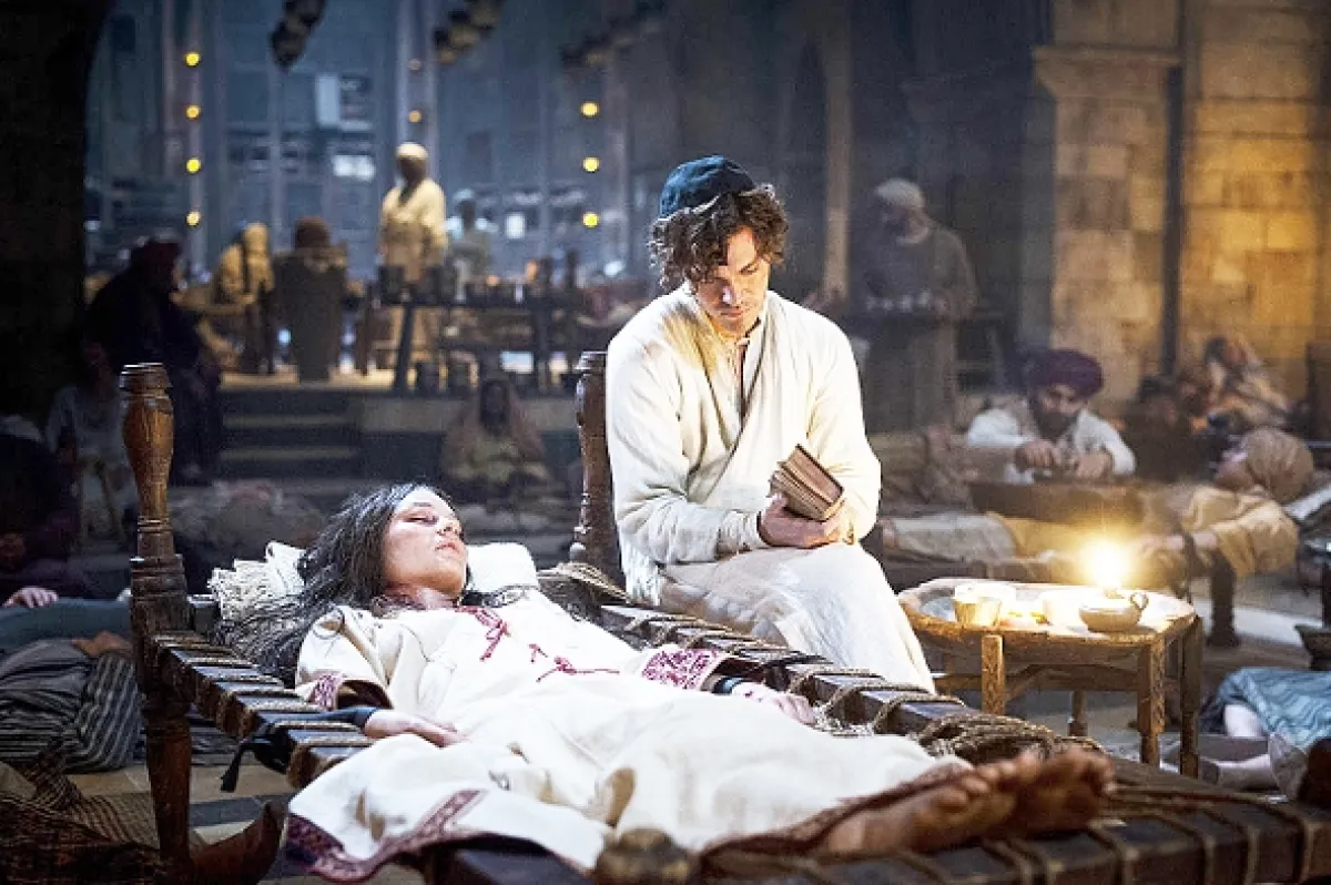 Liečiteľ (The Physician), 2013 - fotogaléria
