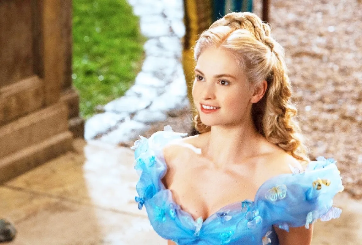 Popelka (Cinderella), 2015 - fotogaléria