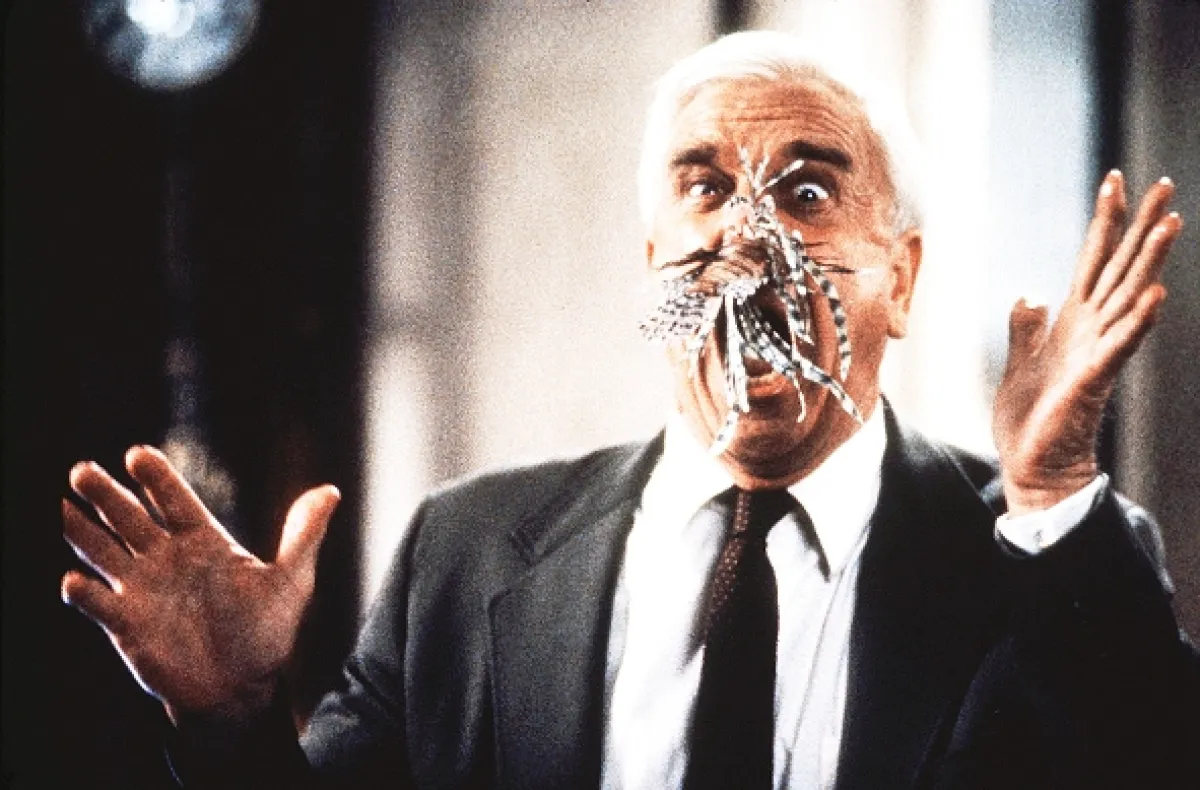 Bláznivá strela (The Naked Gun: From the Files of Police Squad!), 1988 - fotogaléria