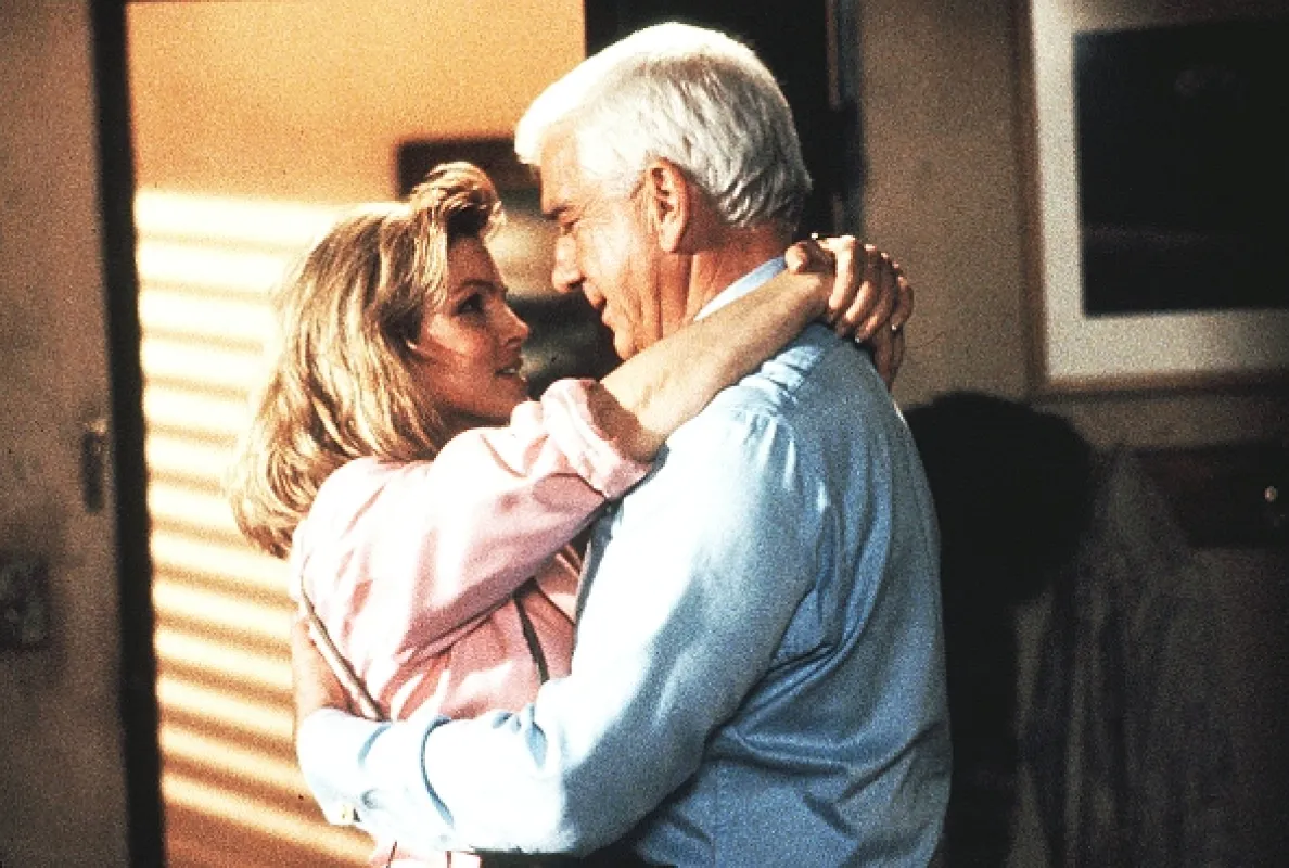 Bláznivá strela (The Naked Gun: From the Files of Police Squad!), 1988 - fotogaléria