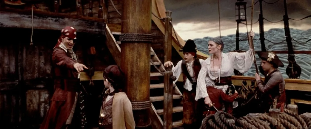 Hledání Země Nezemě (Finding Neverland), 2004 - fotogaléria