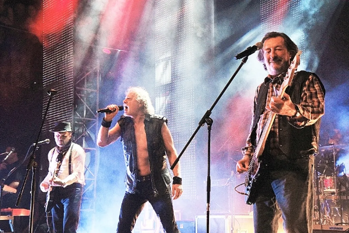 Revival, 2013 - fotogaléria