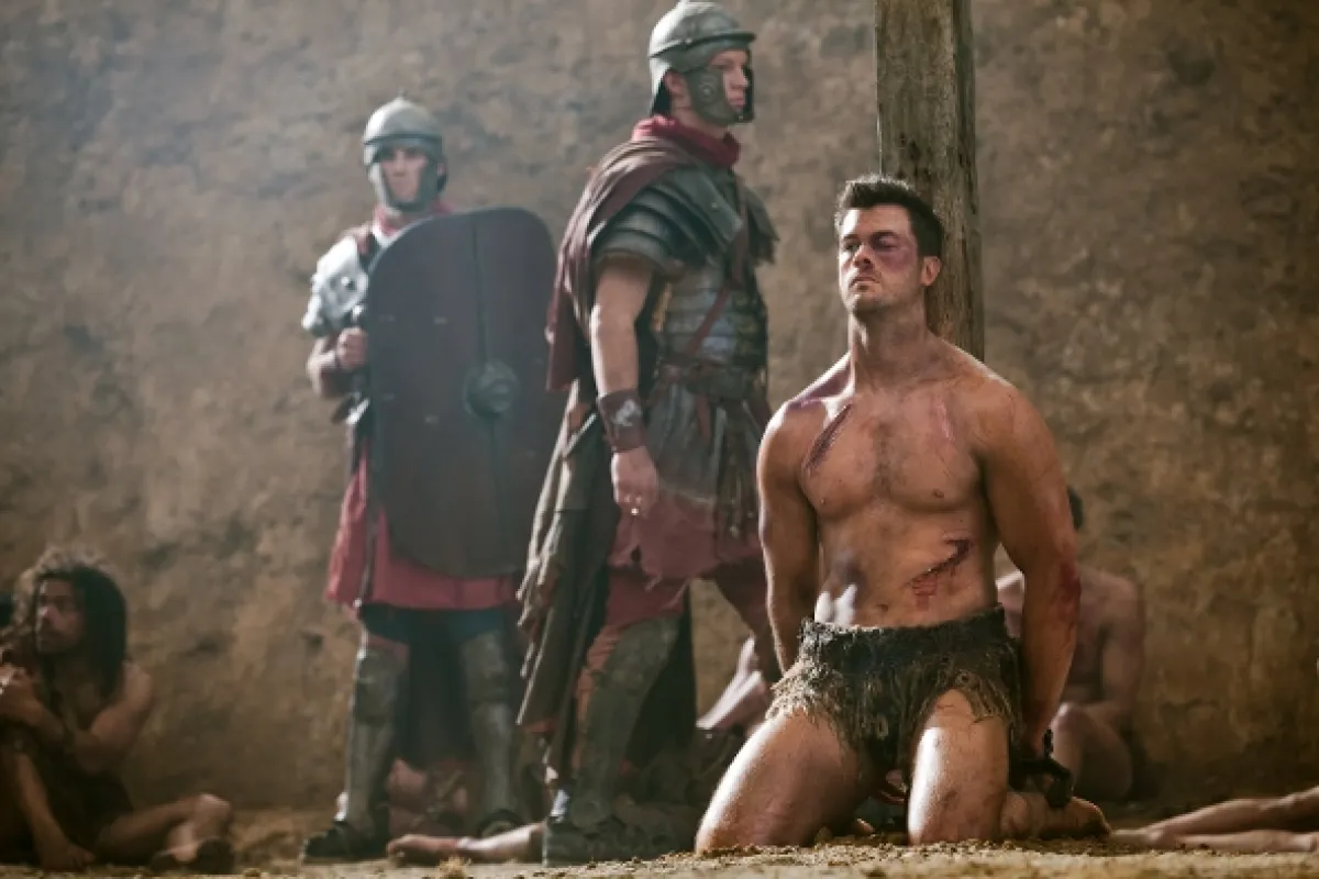Spartakus: Válka zatracených (Spartacus: War Of The Damned 409 - The Dead And The Dying), 2013 - fotogaléria