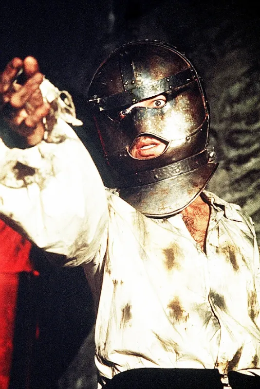 Muž so železnou maskou (Man in the Iron Mask, The), 1977 - fotogaléria