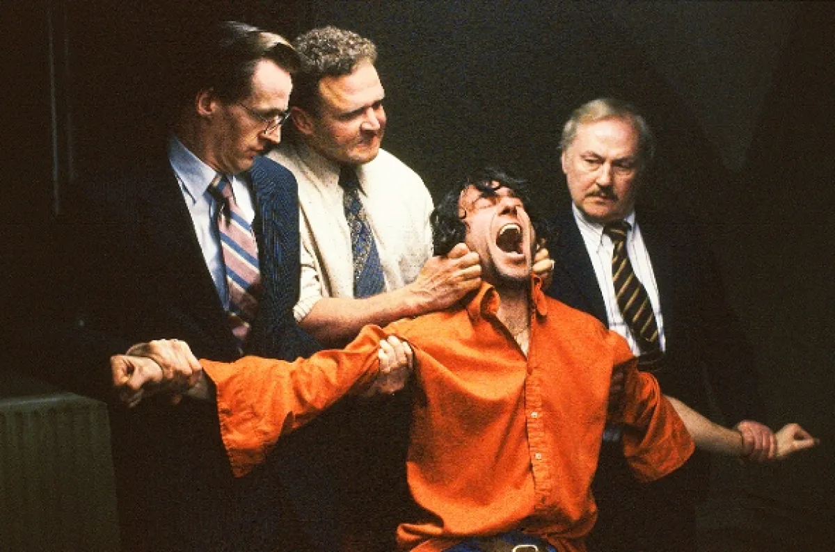 Ve jménu otce (In the Name of the Father), 1993 - fotogaléria