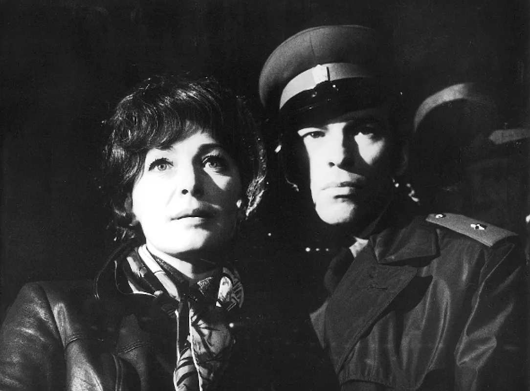 Na kolejích čeká vrah (NA KOLEJÍCH ČEKÁ VRAH), 1970 - fotogaléria