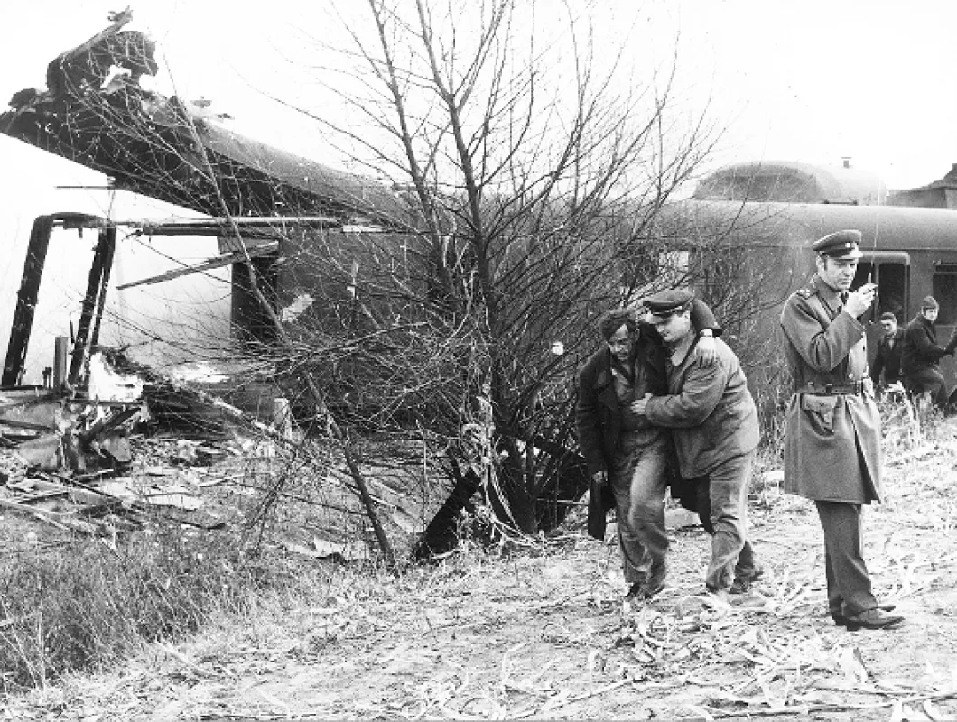 Na kolejích čeká vrah (NA KOLEJÍCH ČEKÁ VRAH), 1970 - fotogaléria