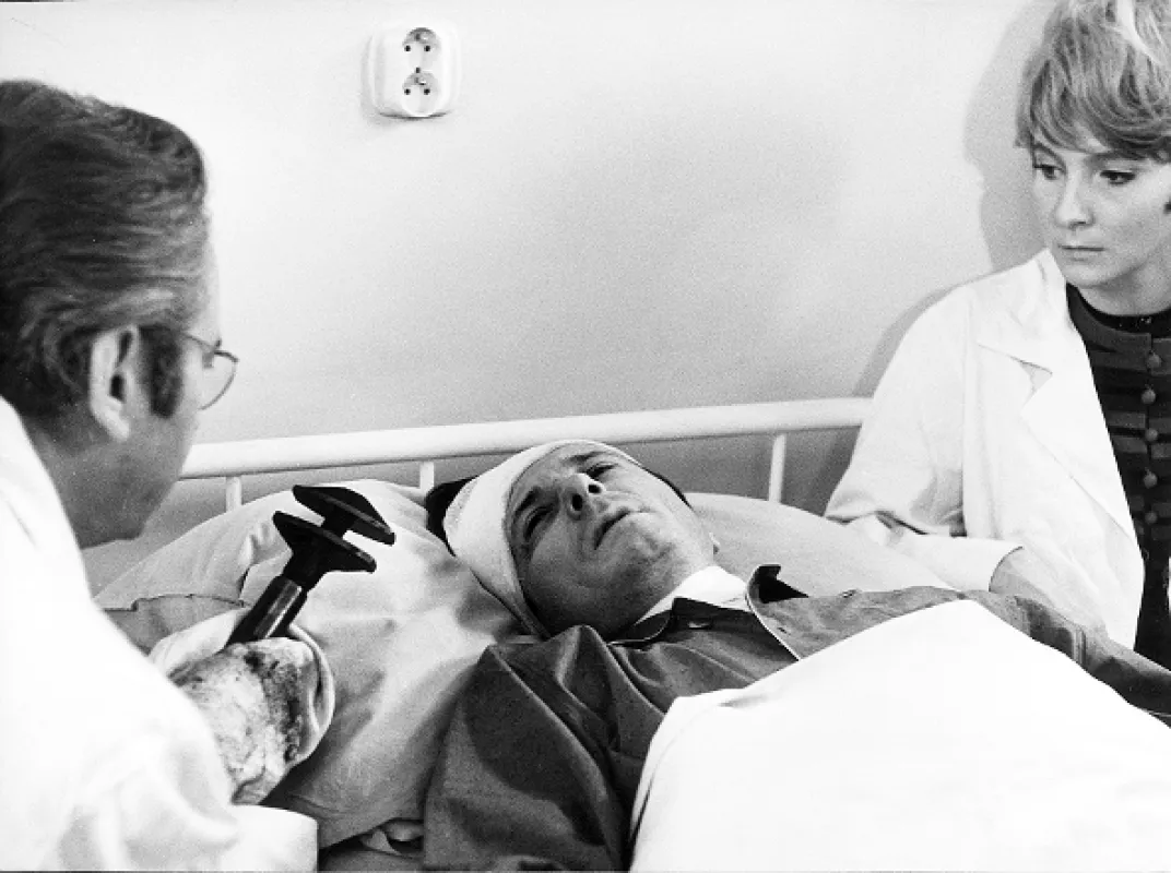 Na kolejích čeká vrah (NA KOLEJÍCH ČEKÁ VRAH), 1970 - fotogaléria
