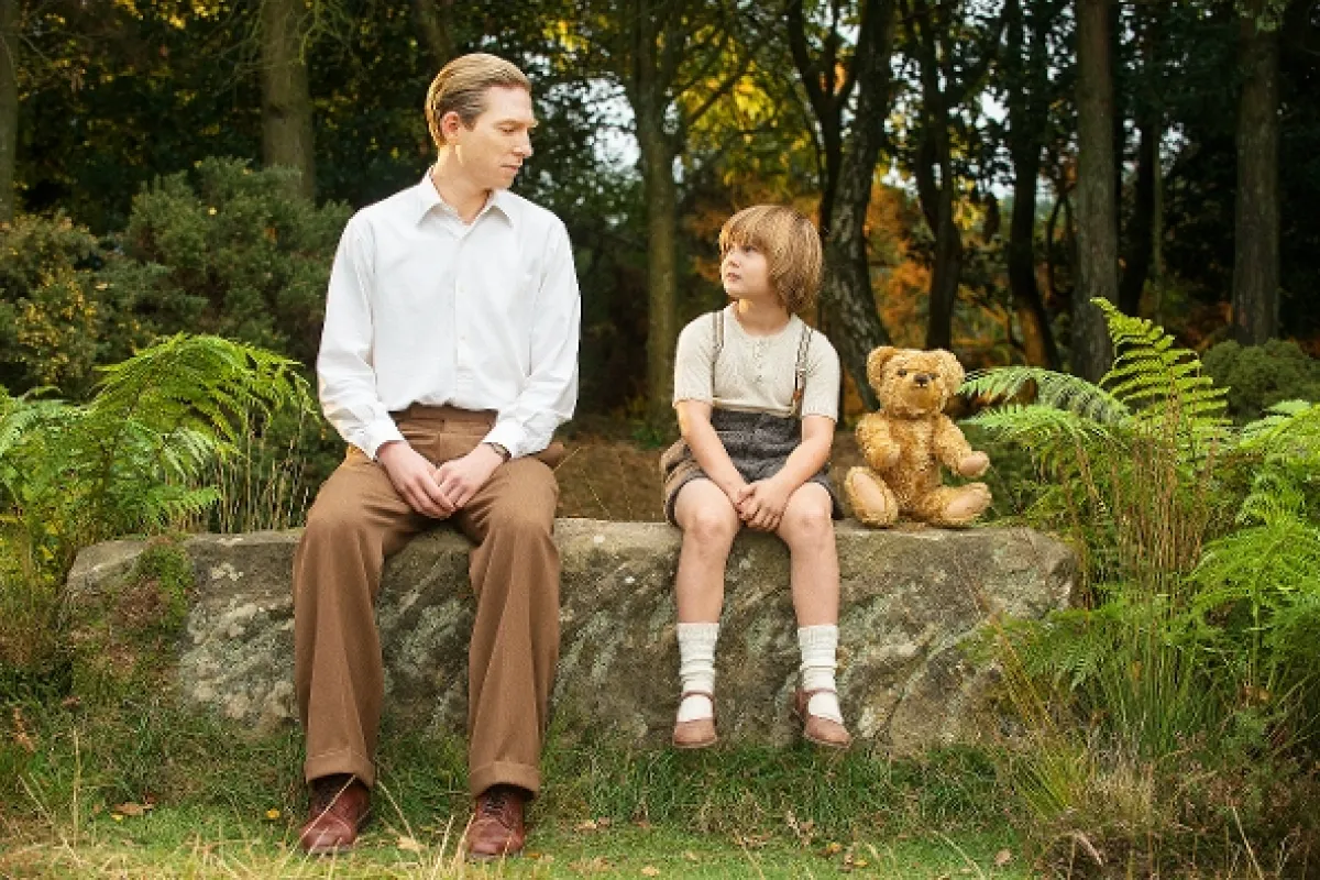 Zbohom, Christopher Robin (Goodbye Christopher Robin), 2017 - fotogaléria