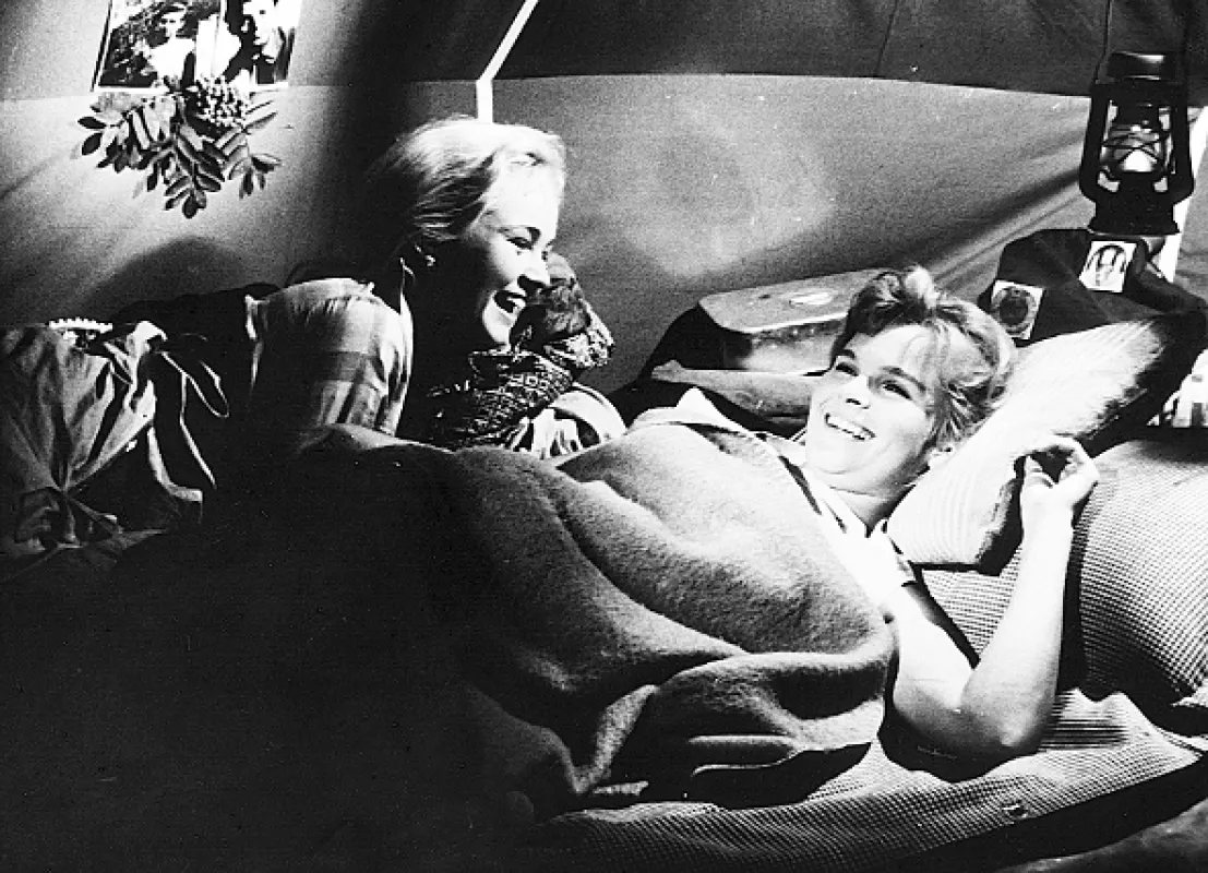 V proudech, 1957 - fotogaléria