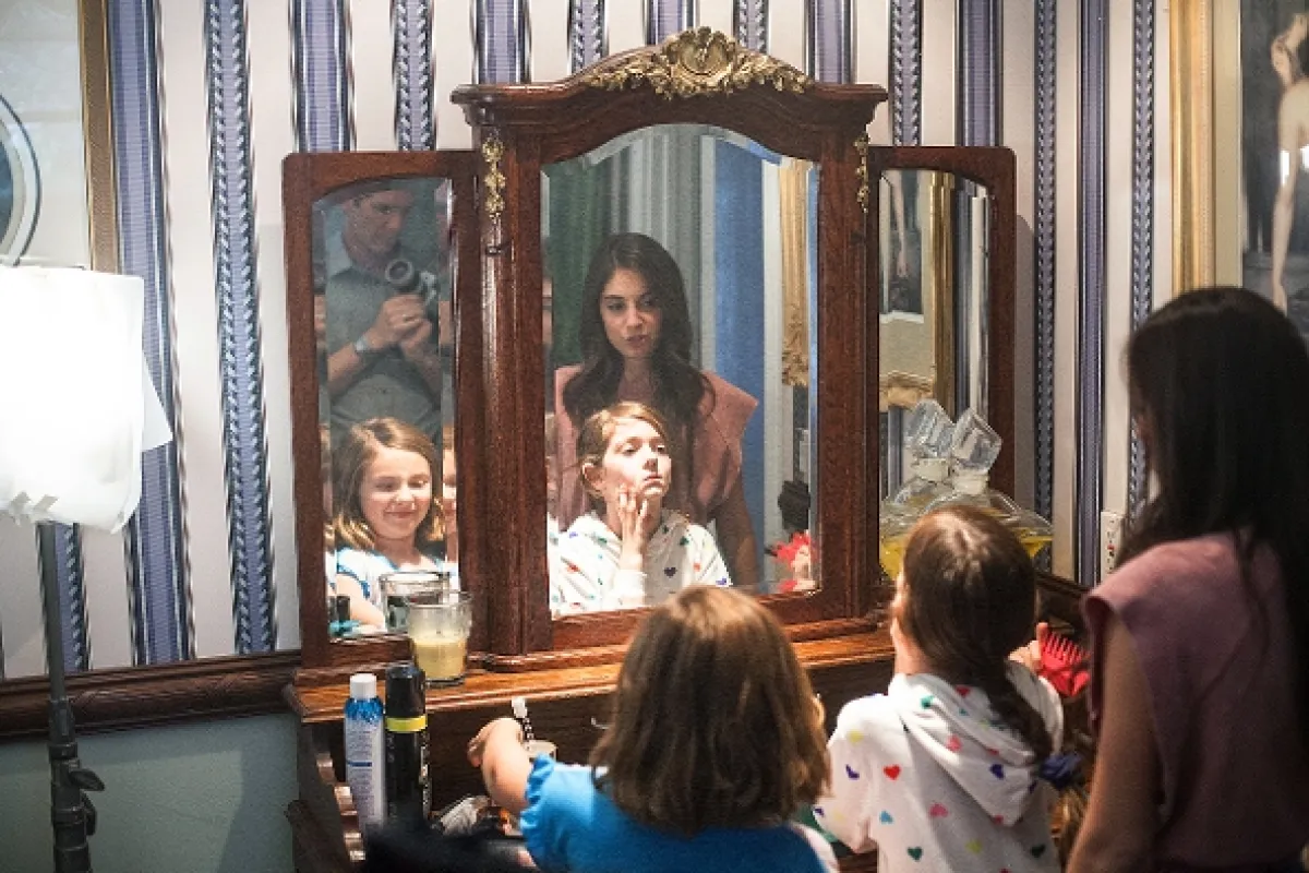 Zlovestné tajomstvo (Obsessed With the Babysitter), 2021 - fotogaléria