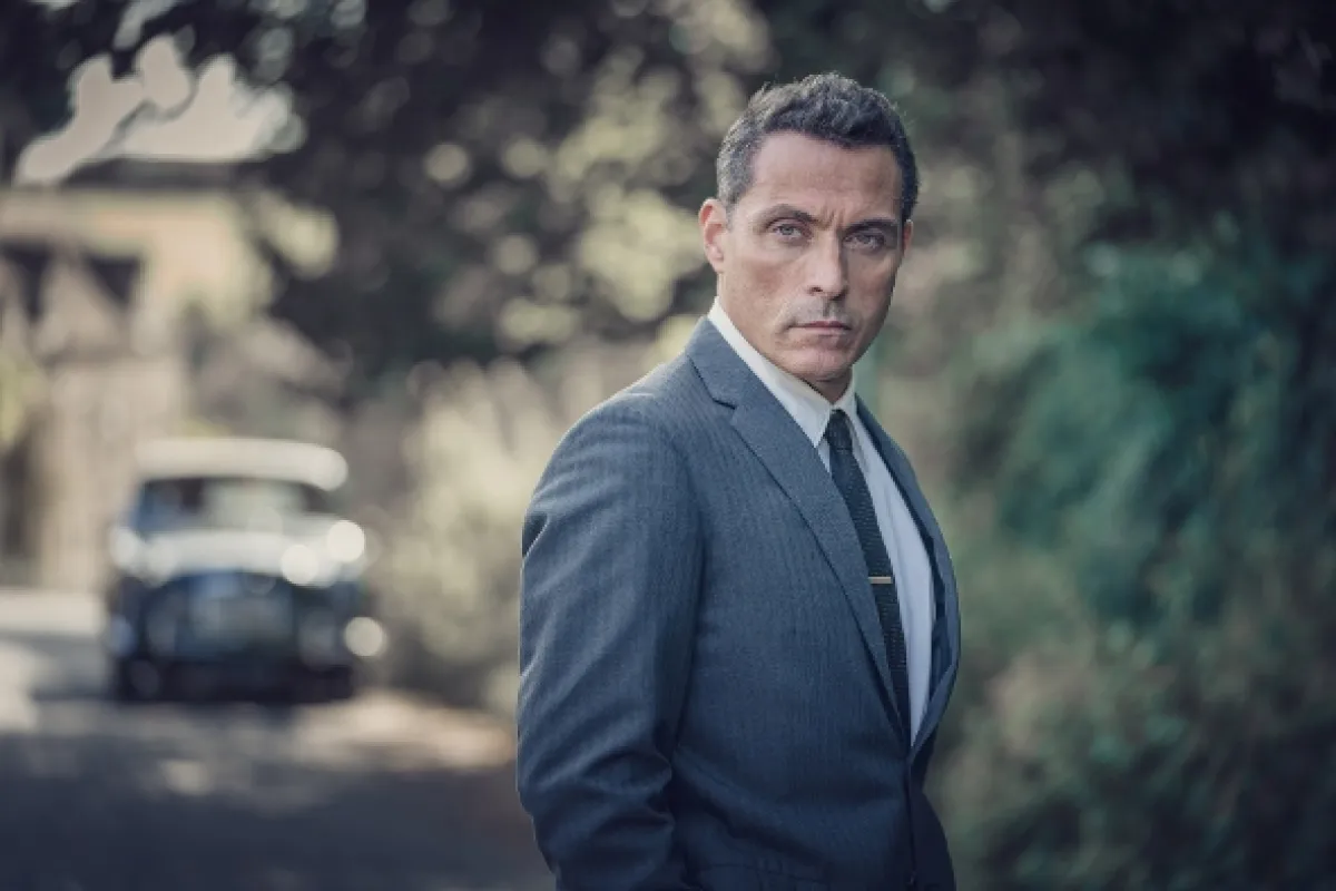 Agatha Christie: Plavý kůň (Pale Horse, The), 2019 - fotogaléria