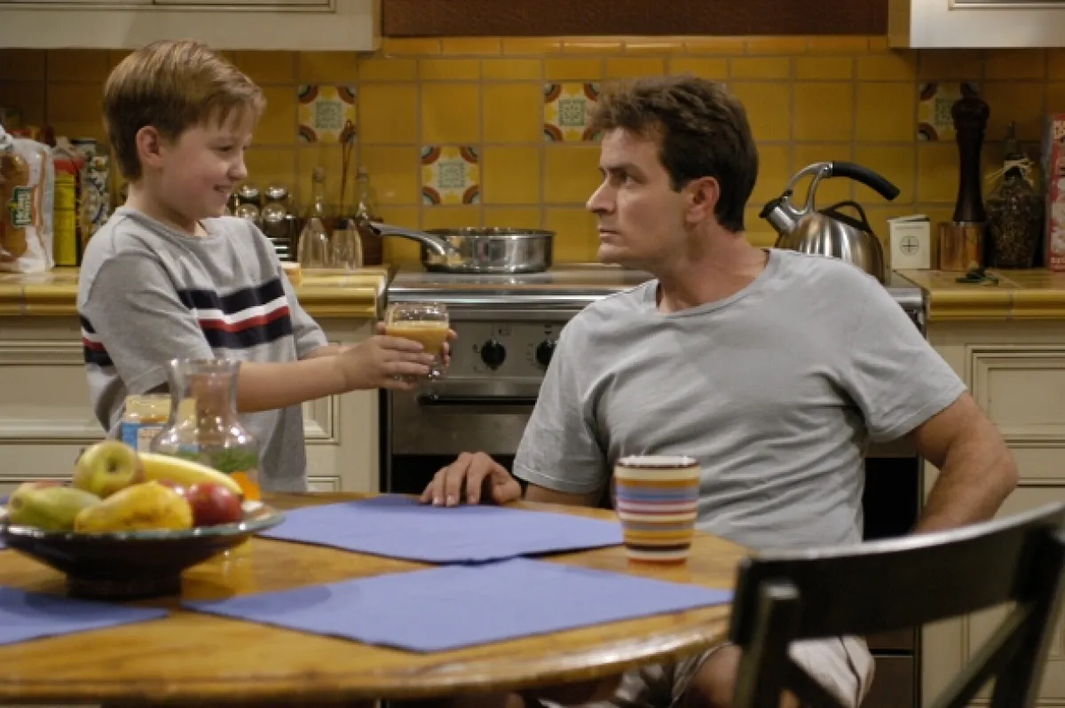Dva a půl chlapa (Two and a Half Men), 2003 - fotogaléria