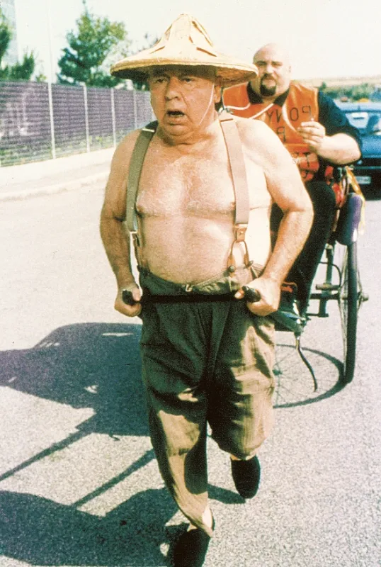 Návrat pána účtovníka (Il ritorno di Fantozzi/Fantozzi – Il ritorno), 1996 - fotogaléria