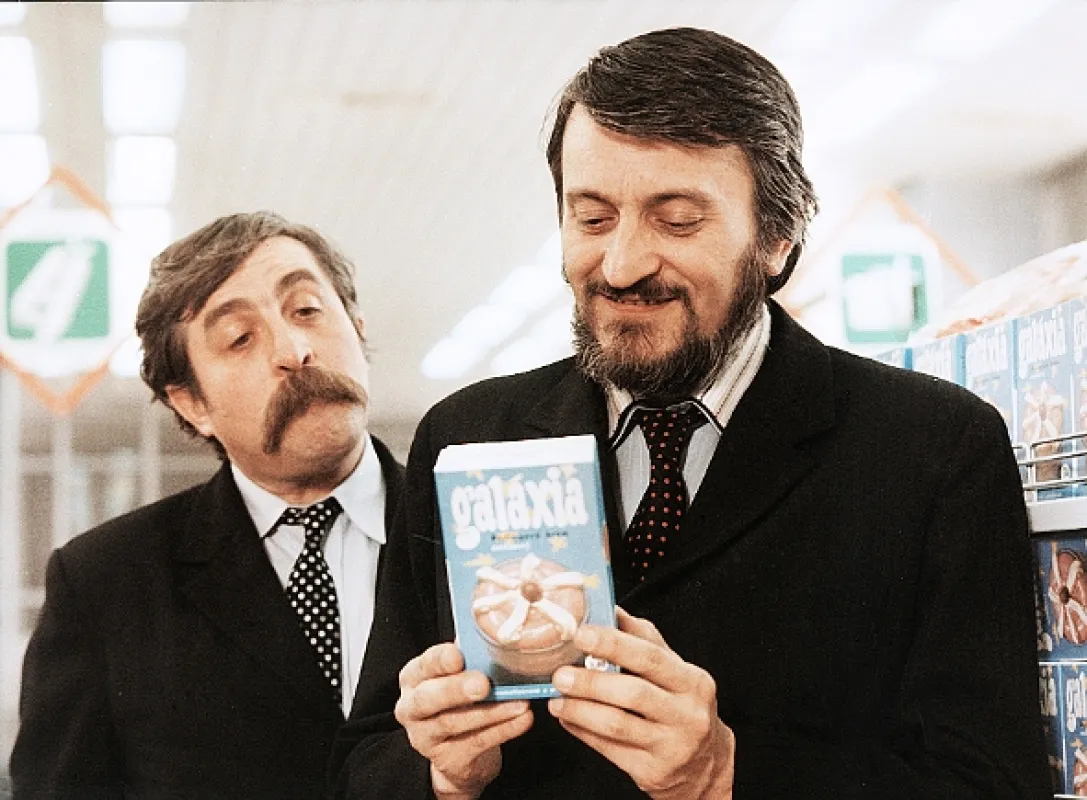 Srdečný pozdrav ze zeměkoule (SRDEČNÝ POZDRAV ZE ZEMĚKOULE), 1982 - fotogaléria