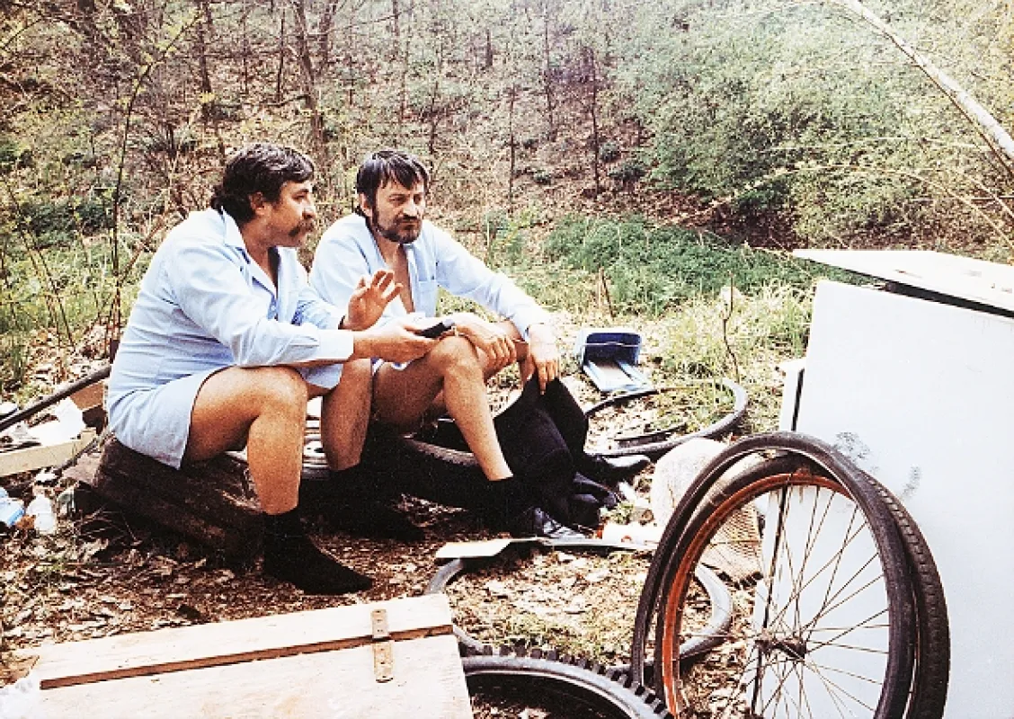 Srdečný pozdrav ze zeměkoule (SRDEČNÝ POZDRAV ZE ZEMĚKOULE), 1982 - fotogaléria
