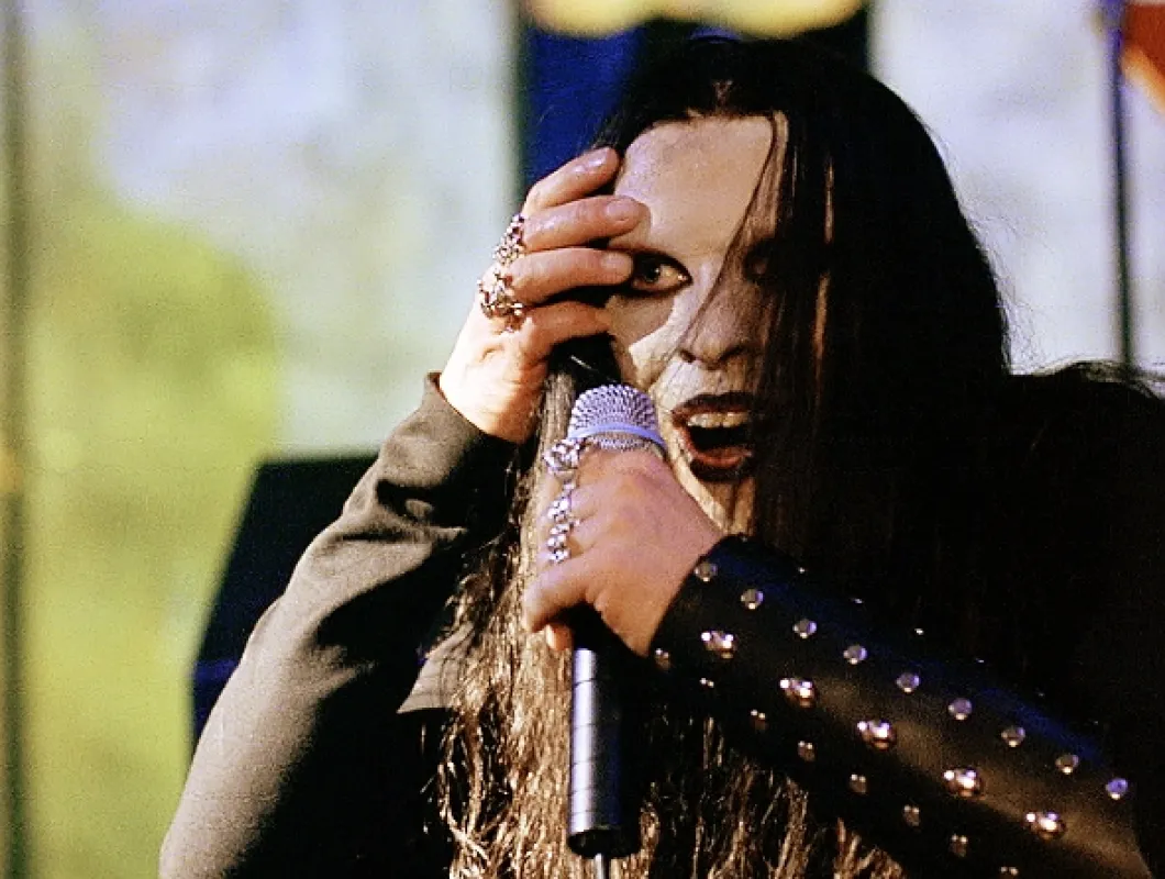 Turbulence III: Heavy Metal (Turbulence 3: Heavy Metal), 2000 - fotogaléria