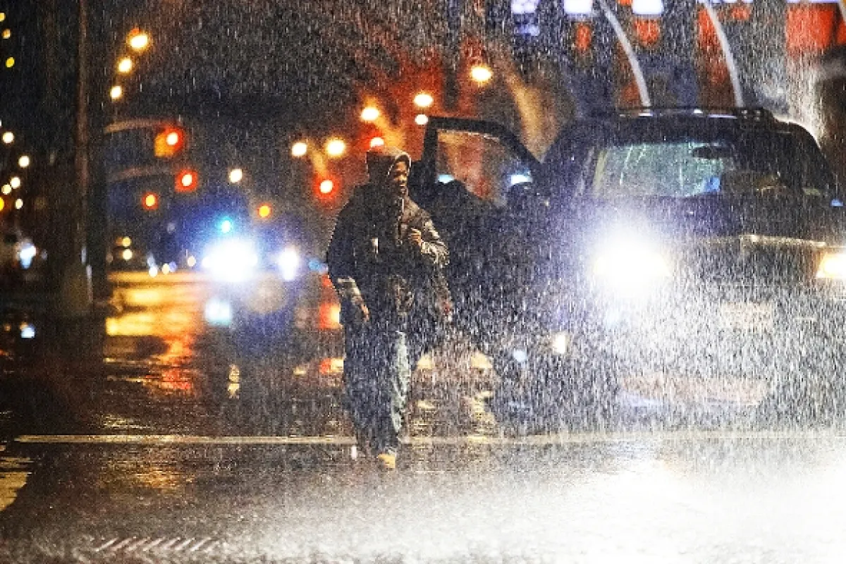Medzi náhrobnými kameňmi (A Walk Among the Tombstones), 2014 - fotogaléria