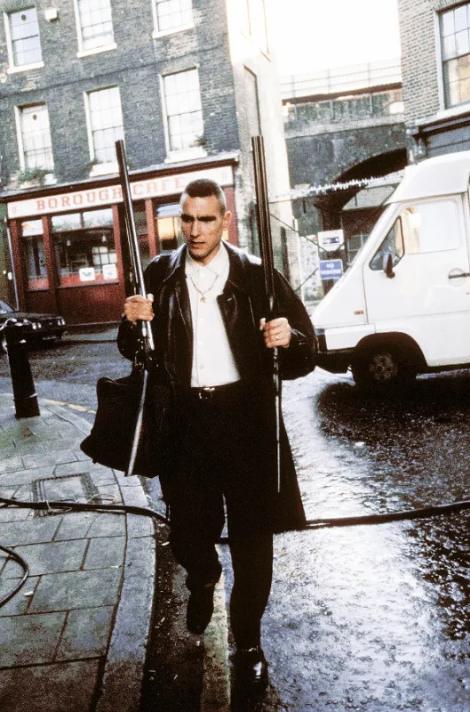 Zbaľ prachy a vypadni! (Lock, Stock and Two Smoking Barrels), 1999 - fotogaléria