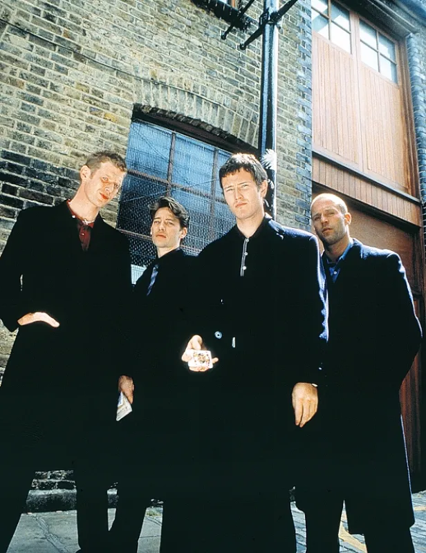 Zbaľ prachy a vypadni! (Lock, Stock and Two Smoking Barrels), 1999 - fotogaléria