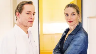 Ordinácia s výhľadom na more (11/15)