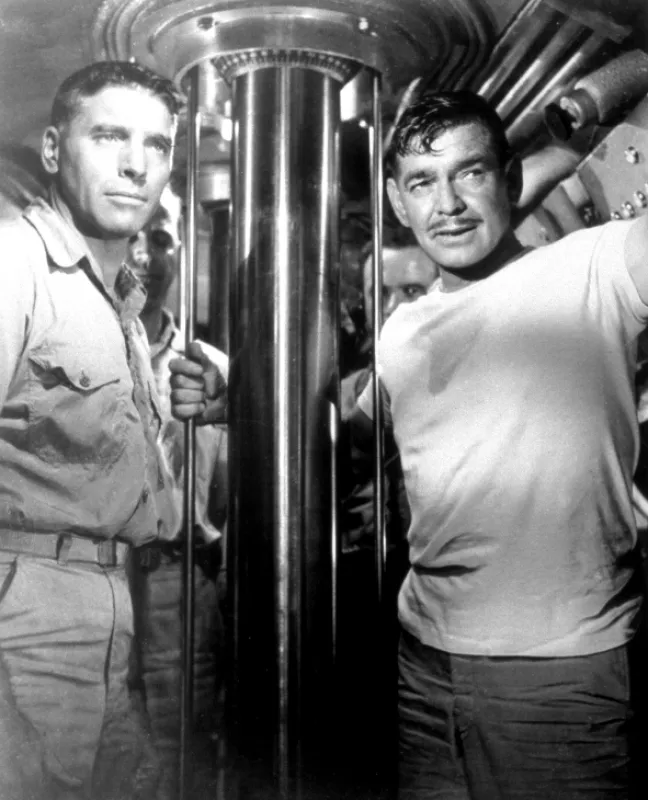 Pluj tiše, pluj hluboko (Run Silent, Run Deep), 1958 - fotogaléria