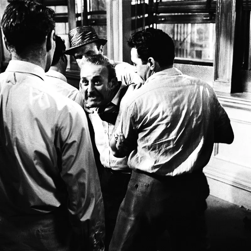 Dvanásť rozhnevaných mužov, 1957 - fotogaléria