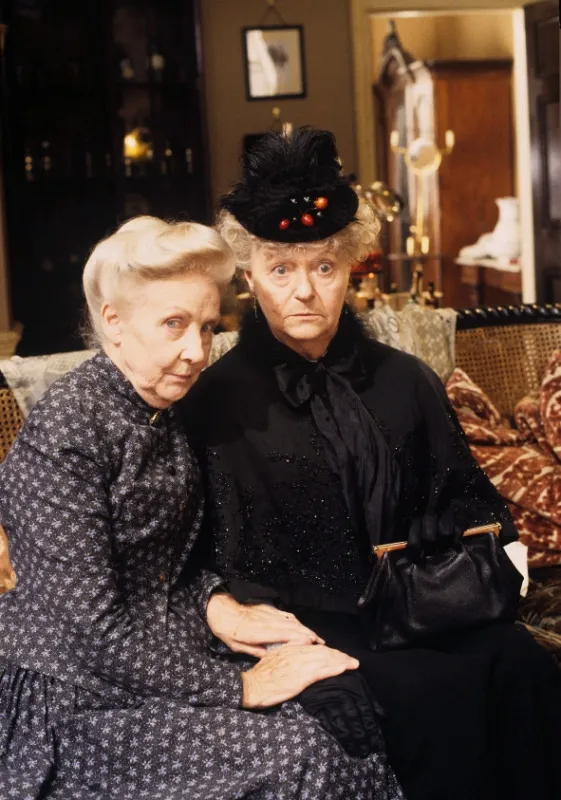 Z pamětí Sherlocka Holmese (The Memoirs Of Sherlock Holmes), 1994 - fotogaléria