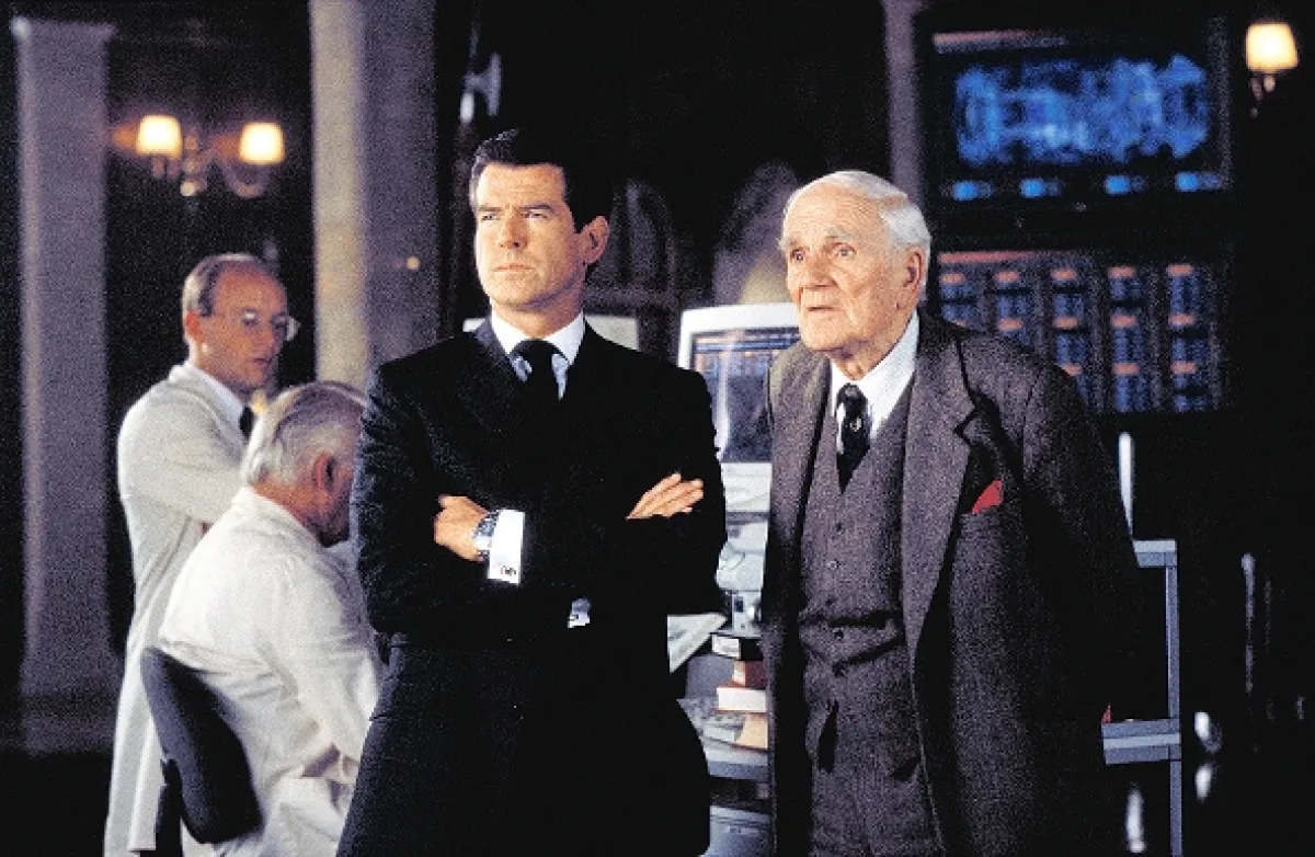 James Bond: Jeden svet nestačí (The World Is Not Enough), 1999 - fotogaléria