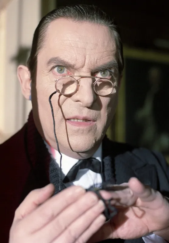 Z pamětí Sherlocka Holmese (The Memoirs Of Sherlock Holmes), 1994 - fotogaléria