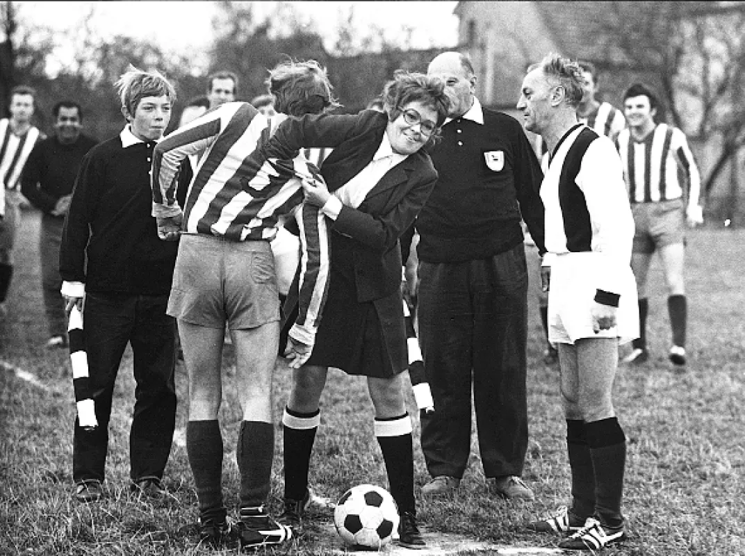 Ženy v ofsajdu, 1970 - fotogaléria