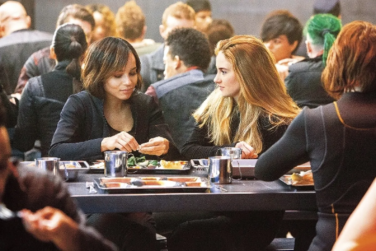 Divergencia (Divergent), 2014 - fotogaléria
