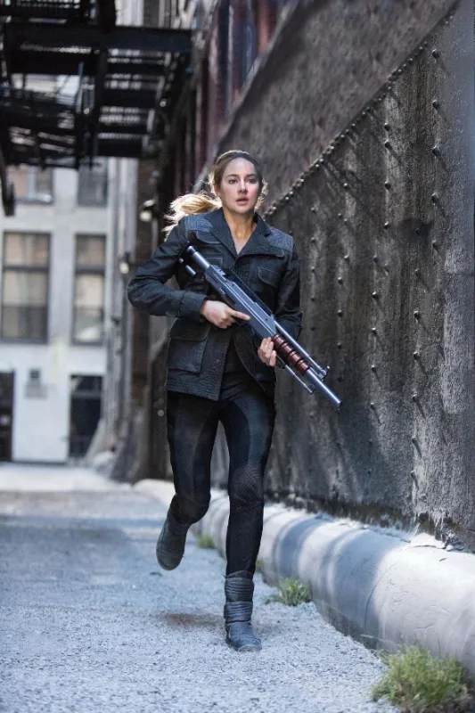 Divergencia (Divergent), 2014 - fotogaléria