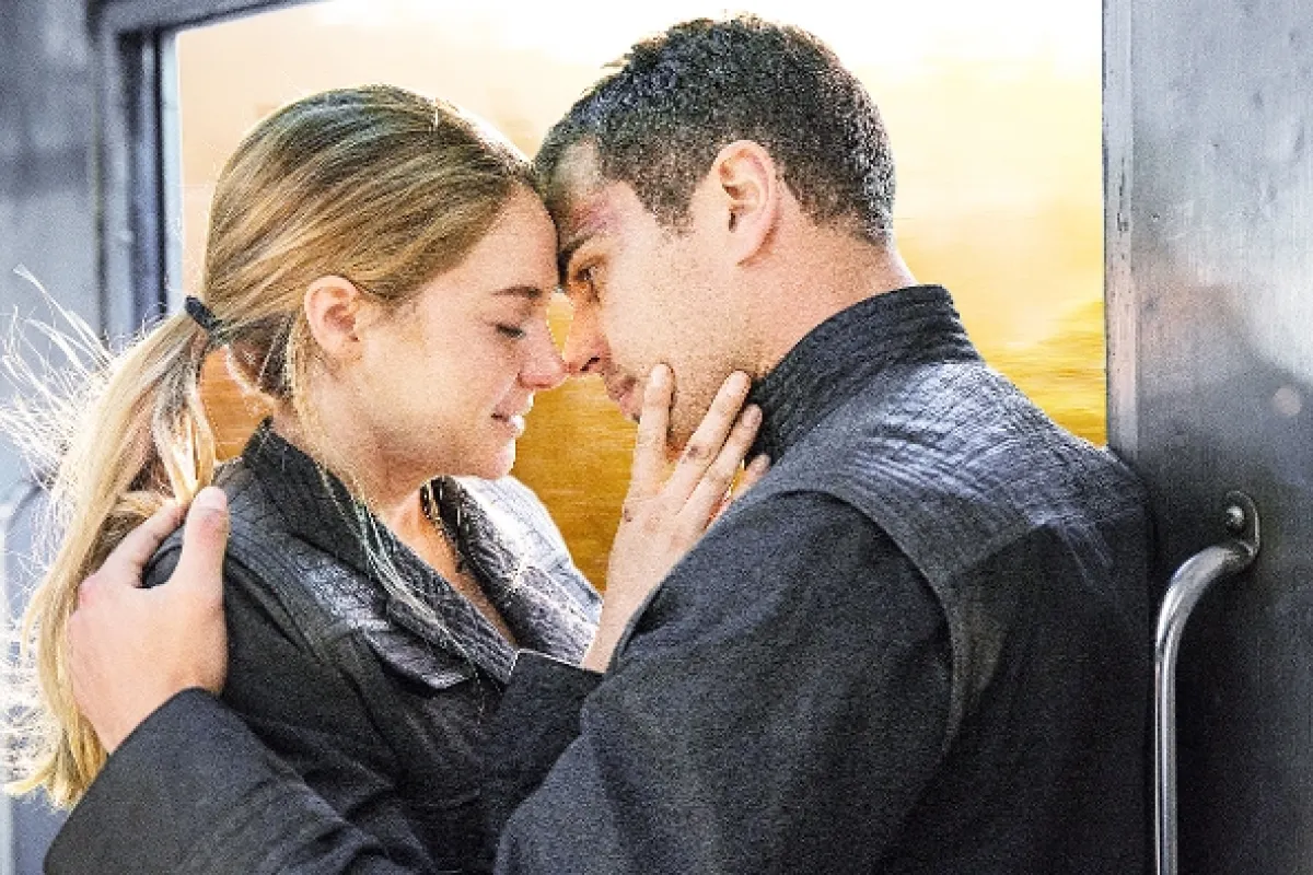 Divergencia (Divergent), 2014 - fotogaléria