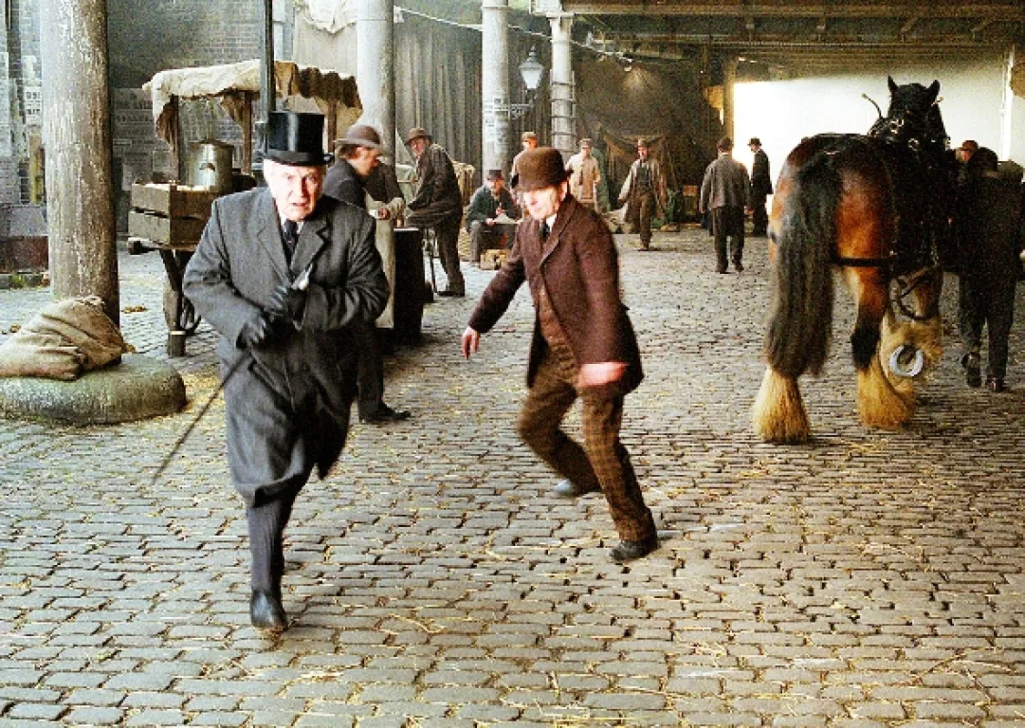 Vražedná místa (Murder Rooms), 2001 - fotogaléria