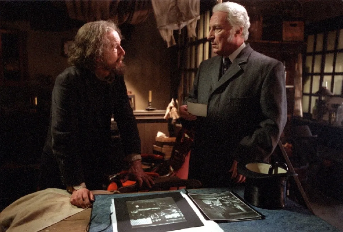 Vražedná místa (Murder Rooms), 2001 - fotogaléria