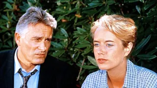 Rosamunde Pilcher: Chmáry na obzore