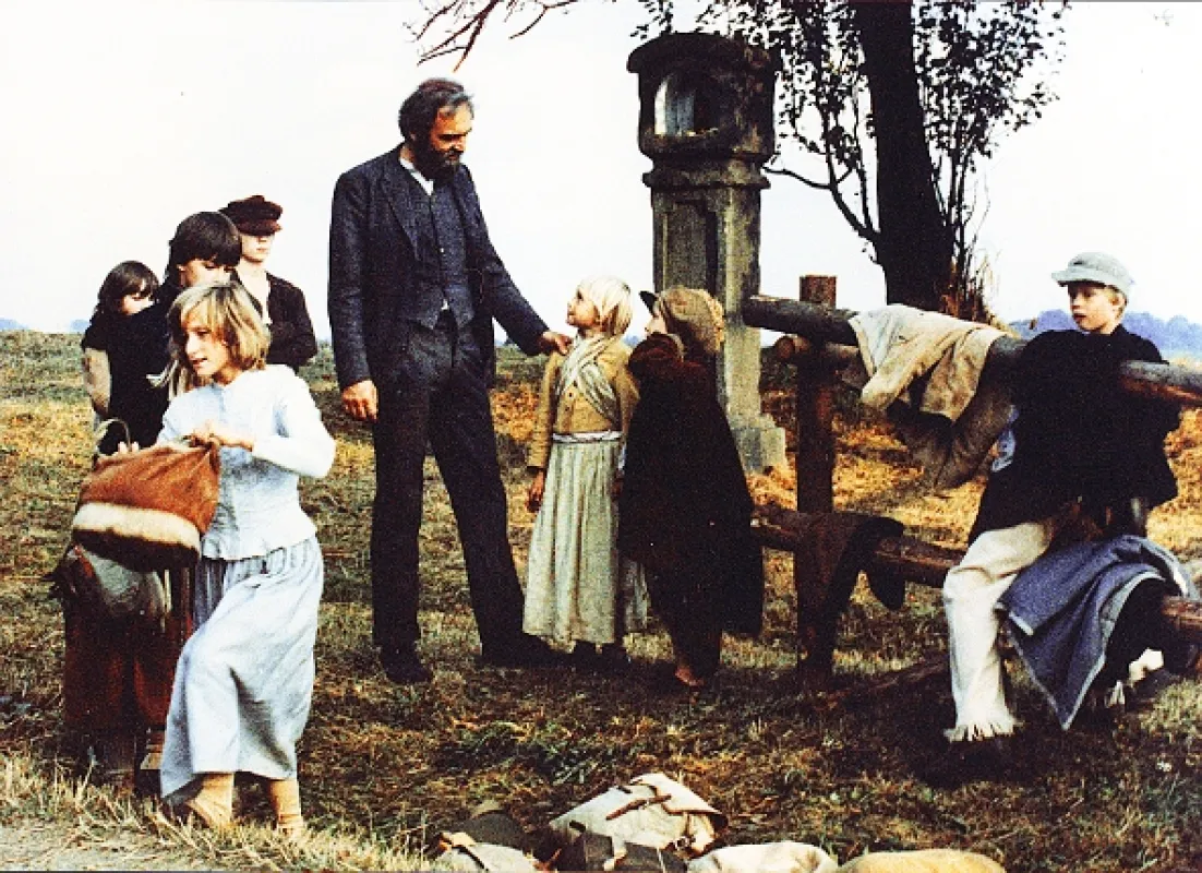 Jára Cimrman ležící, spící (Jára Cimrman Lying Down, Sleeping), 1983 - fotogaléria