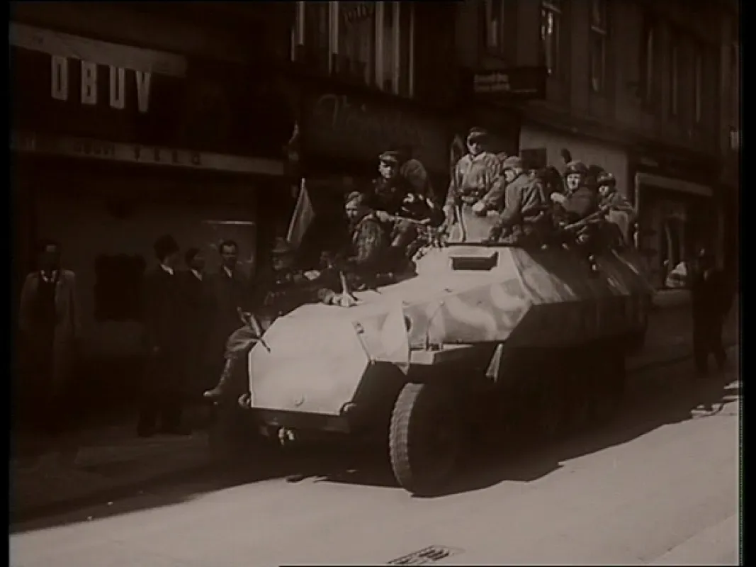 Pražské povstanie v máji 1945 alebo Medzi Londýnom a Moskvou, 1995 - fotogaléria
