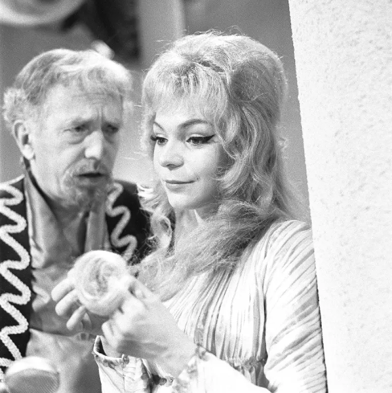 Princezna Pampeliška, 1967 - fotogaléria