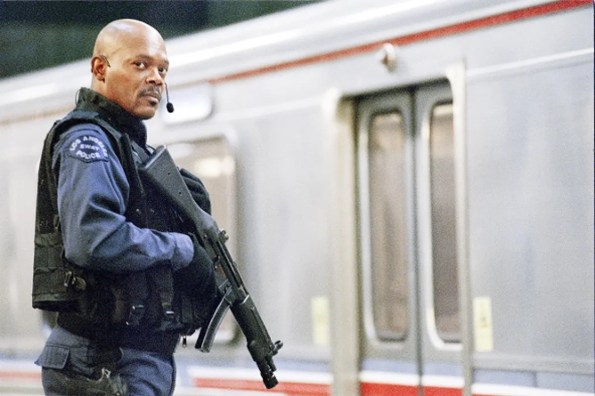 S.W.A.T. - Jednotka rýchleho nasadenia (S.W.A.T.), 2003 - fotogaléria