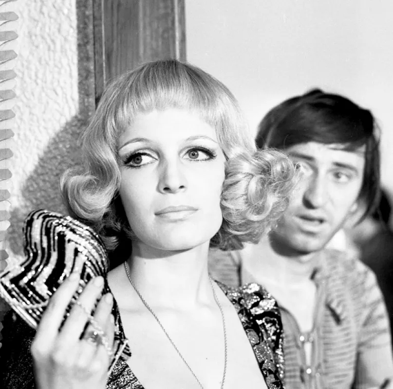 Zatykač na královnu, 1973 - fotogaléria