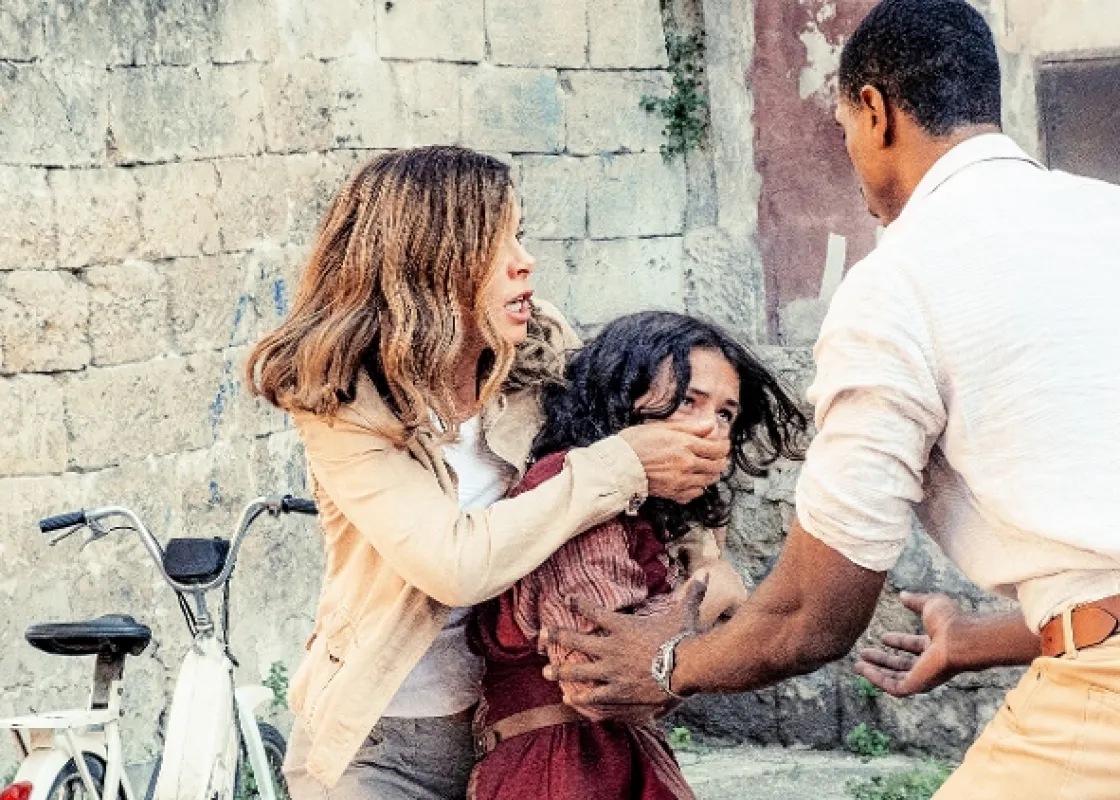 Unesená bez stopy (Stolen Girl), 2025 - fotogaléria
