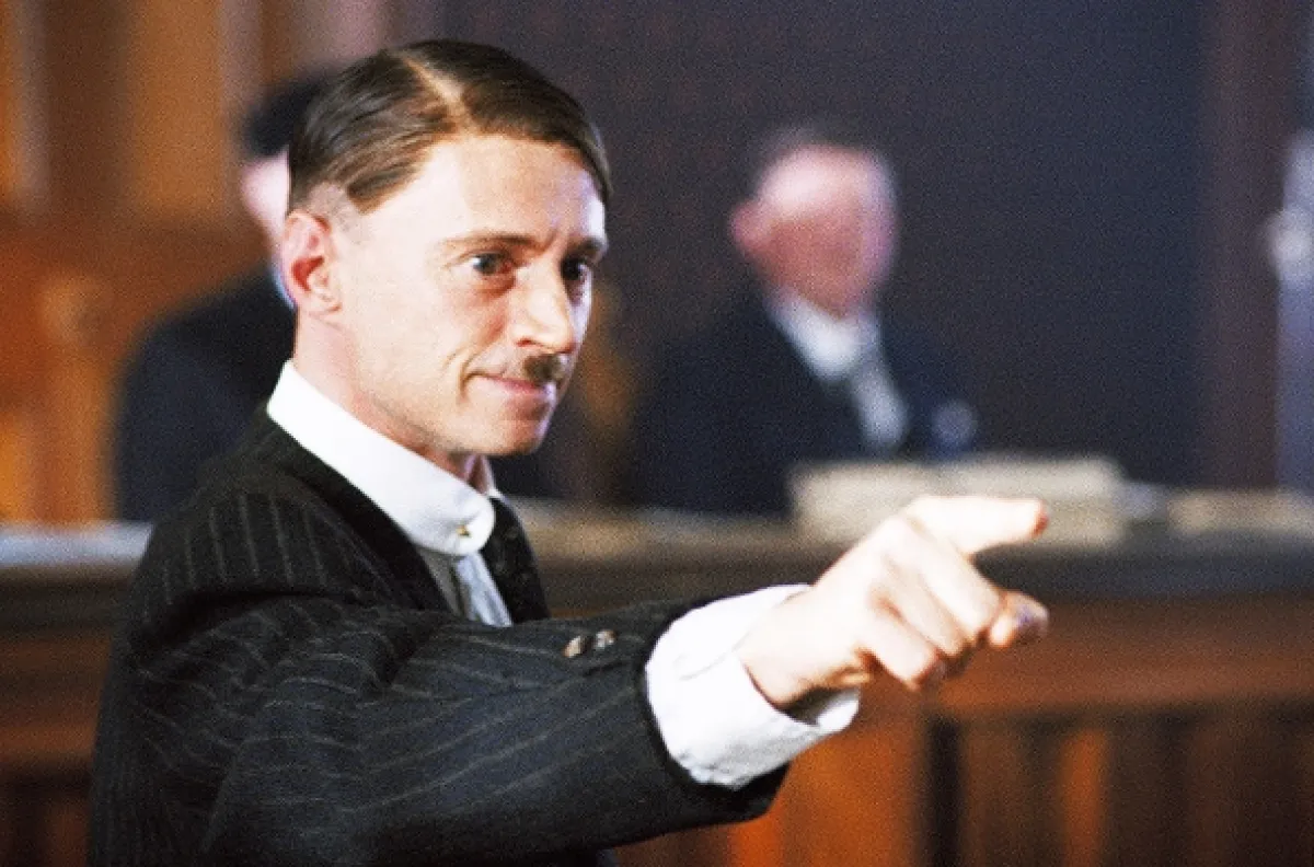 Hitler: Vzestup zla (Hitler: The Rise of Evil), 2003 - fotogaléria