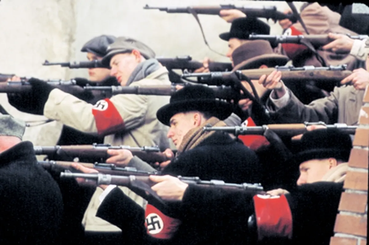 Hitler: Vzestup zla (Hitler: The Rise of Evil), 2003 - fotogaléria