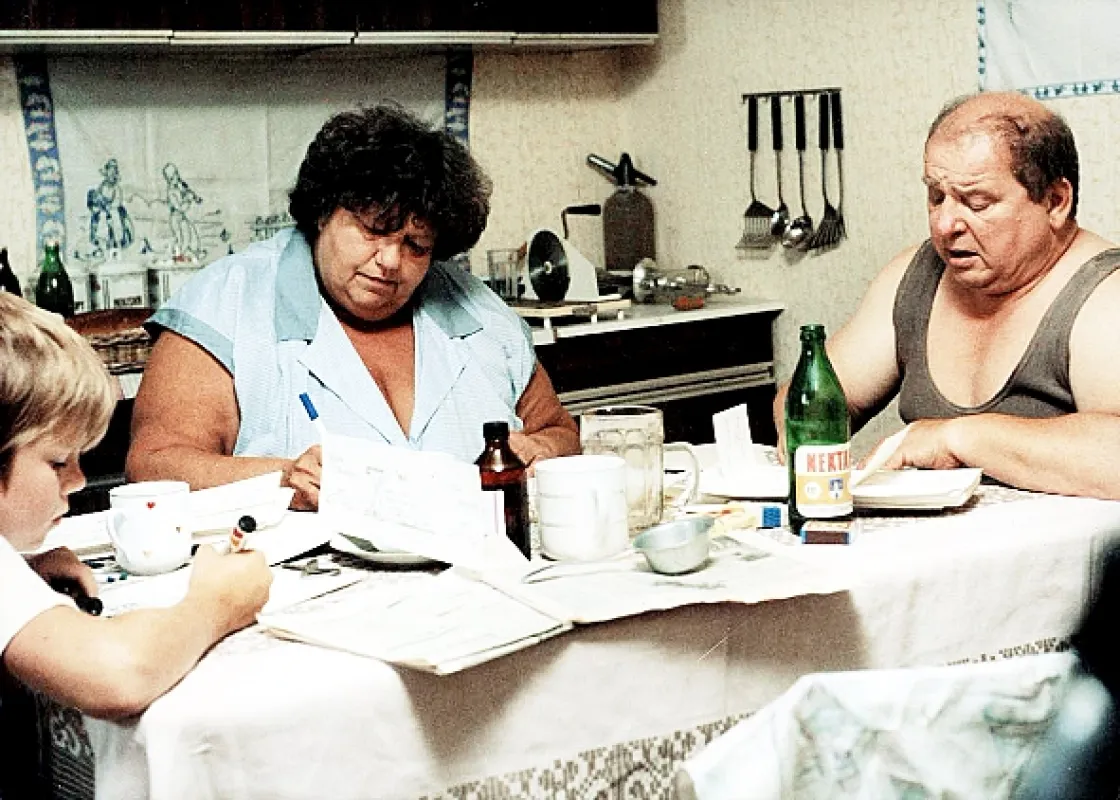 Slnko, seno a pár faciek (Slunce, seno a pár facek), 1989 - fotogaléria