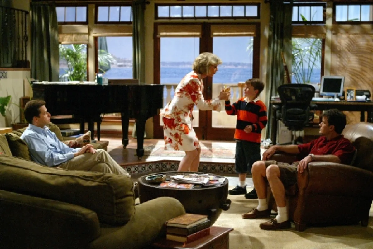 Dva a půl chlapa (Two and a Half Men), 2003 - fotogaléria