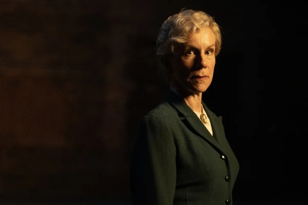 Krutá láska: Příběh Ruth Ellisové (A Cruel Love: The Ruth Ellis Story), 2024 - fotogaléria